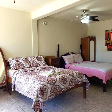 Beach Side Condos Caye Caulker By Ccvh Exteriör bild