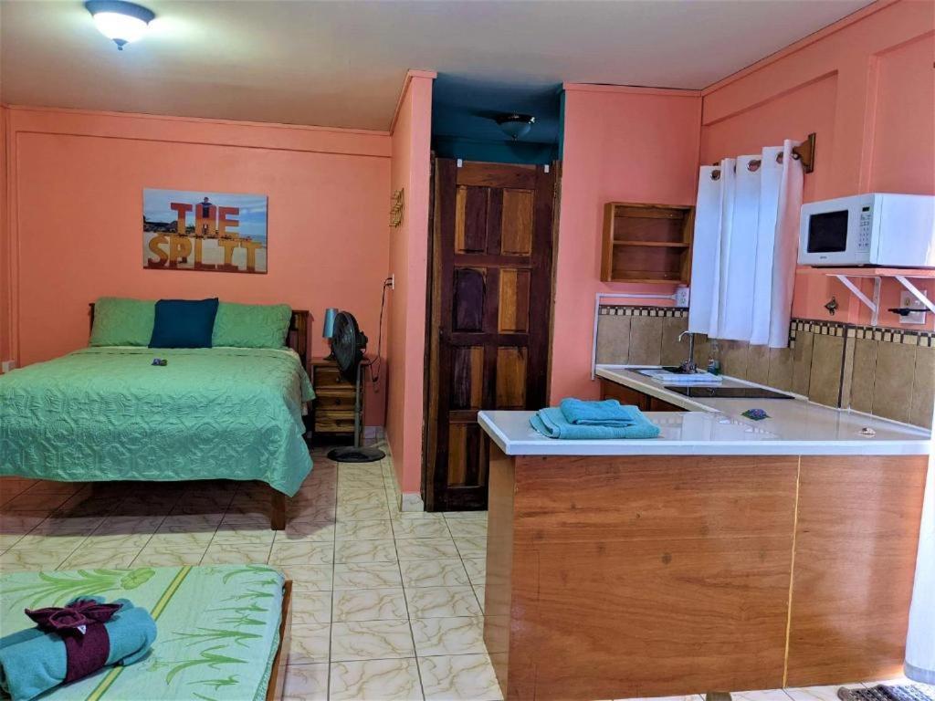 Beach Side Condos Caye Caulker By Ccvh Exteriör bild