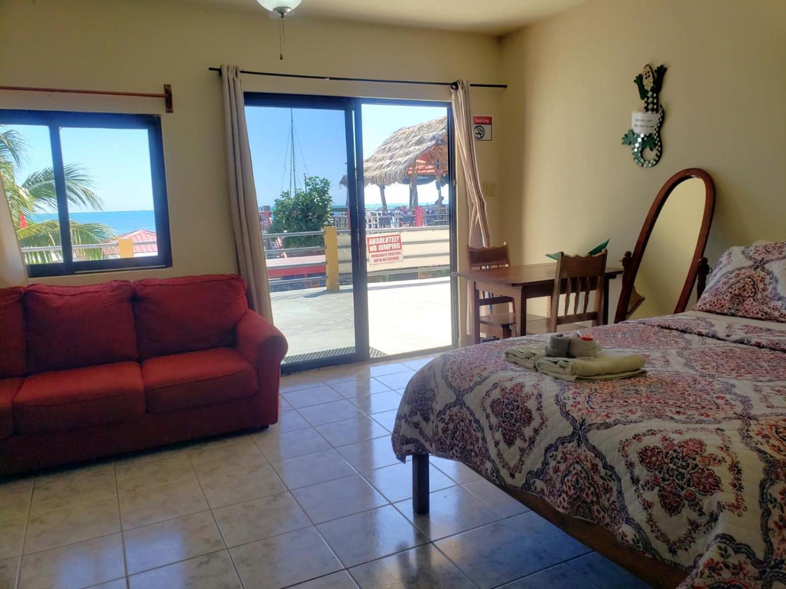 Beach Side Condos Caye Caulker By Ccvh Exteriör bild
